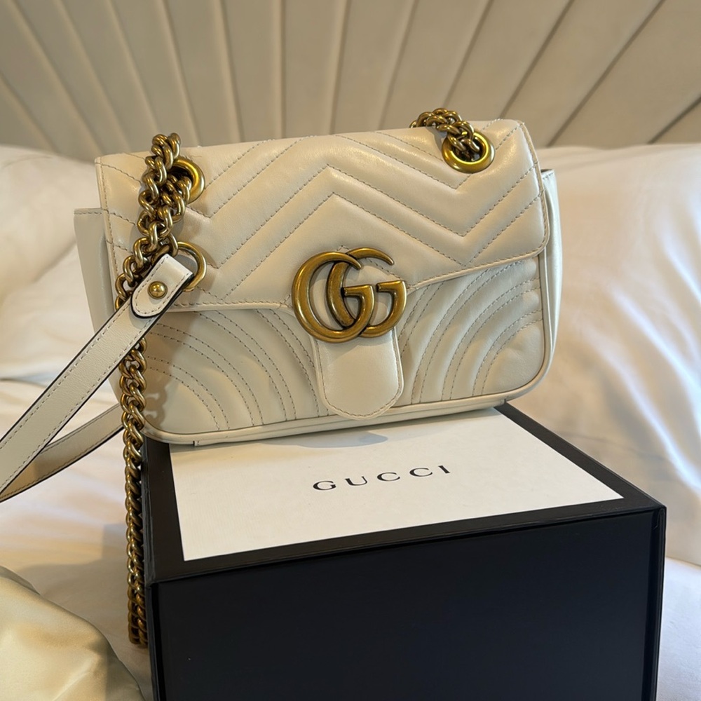 GUCCI  GG marmont mini shoulder bag